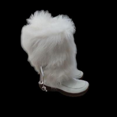 Ladies boots with fur