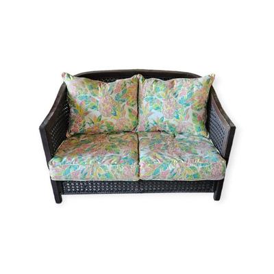 Outdoor patio wicker loveseat