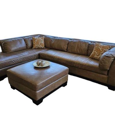 Sectional sofa with ottoman
