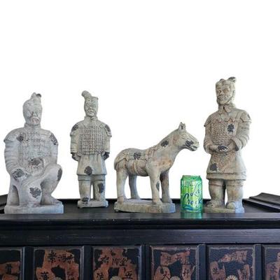Oriental figurines