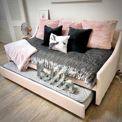 Daybed with trundle, and pink/gray linen set