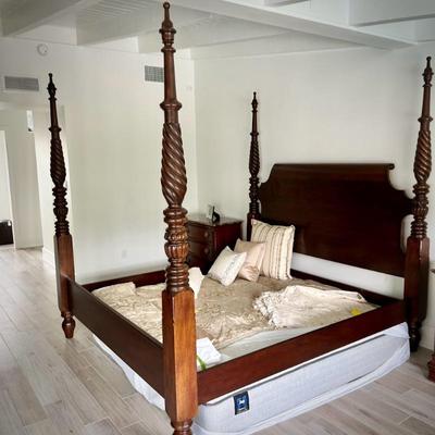 Bernhardt 4-poster king bed