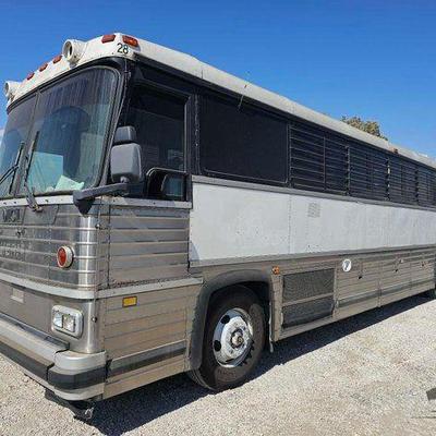 #150 • 1998 MCI MC-12 Intercity Bus
