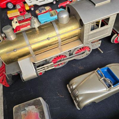 Custom reproduction pre-War engine & tender