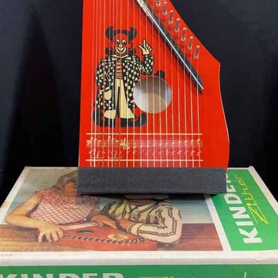 Vintage Kinder Zither * German Democratic Republic
