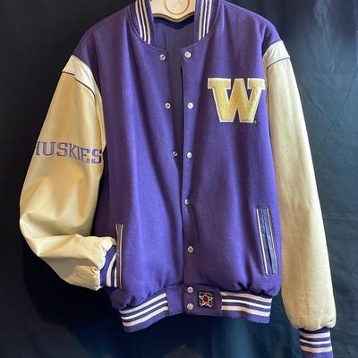 Vintage UW Huskies Reversible Letter Bomber Jacket * Size L It Appears No Tags
