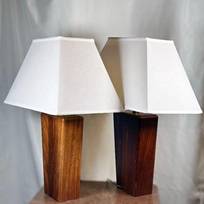 Please visit our showroom November 15-17th 10am-5pm to purchase this item.
