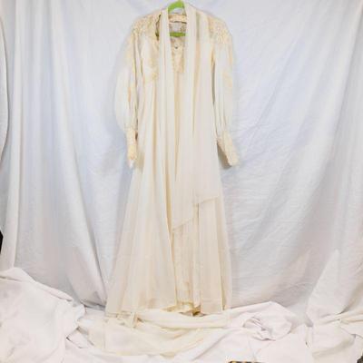 Please visit our showroom November 15-17th 10am-5pm to purchase this item.
