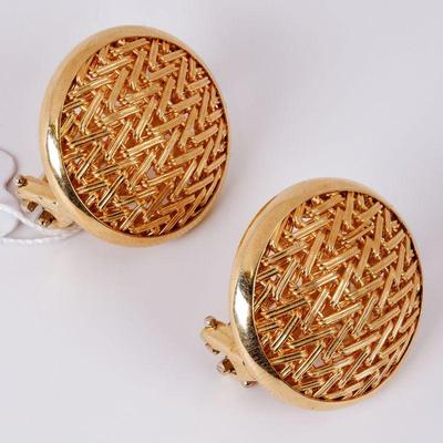 Please visit our showroom November 15-17th 10am-5pm to purchase this item.