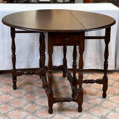 Please visit our showroom November 15-17th 10am-5pm to purchase this item.
