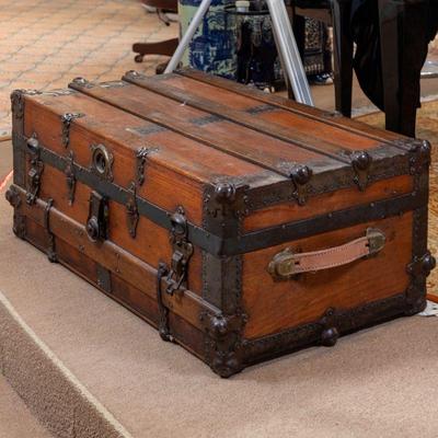 Please visit our showroom November 15-17th 10am-5pm to purchase this item.
