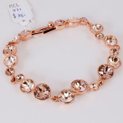 Please visit our showroom November 15-17th 10am-5pm to purchase this item.