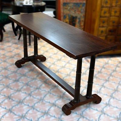 Please visit our showroom November 15-17th 10am-5pm to purchase this item.