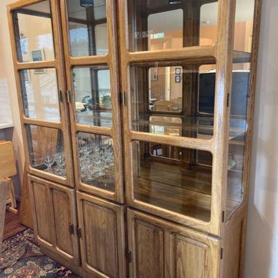 Oak Wood Glass Door Hutch with Lighting
