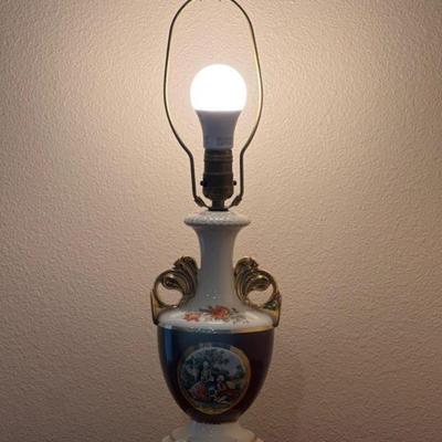 Vintage George & Martha Washington Gold Gilt Lamp