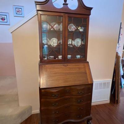 Antique Secretary Desk Chippendale Style Bookcase $1,245