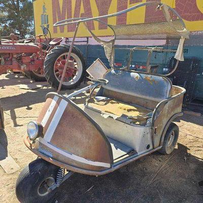 #110 • Electric Marketeer Mfg. Co 3 Wheeler Cart
