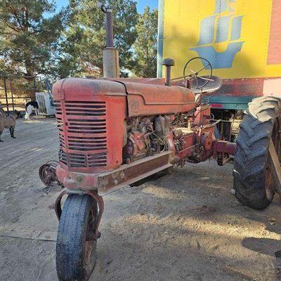 #102 • McCormick Farmall Super MD Diesel Tractor
