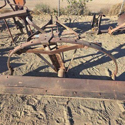 #2562 • 3pt Grader Blade Tractor Implement
