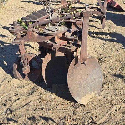 #2552 • 3pt Farm Disc Implement
