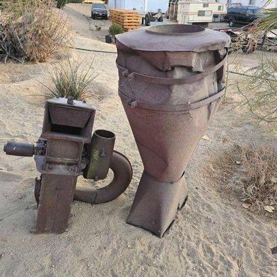 #401 • John Deere Model No 6 Hammer Mill
