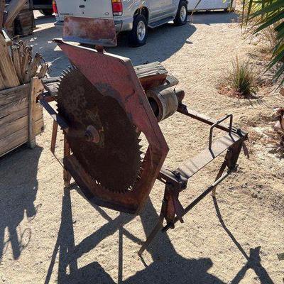 #3028 • Yard Art Saw
