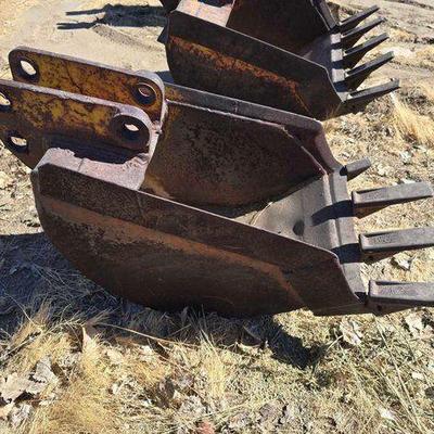 #2506 • Backhoe Bucket Attachment

