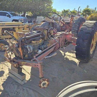 #204 • Early Model Tractor
