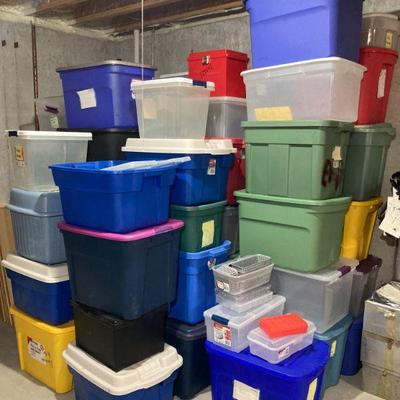  Lots of totes.