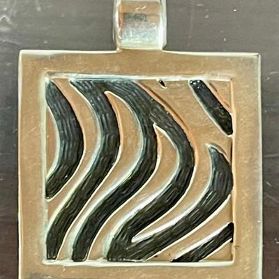 Sterling Silver Silpada Retired Zebra Pendant - Total Weight 20.59 Grams 