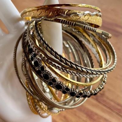 Vintage Gold Tone & Silver Tone Bangle Bracelets - Monet & More 