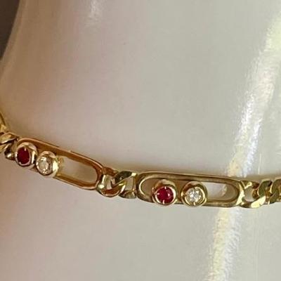 14K Gold - Diamond & Ruby Link 7 Inch Bracelet - Total Weight 7,04 Grams 