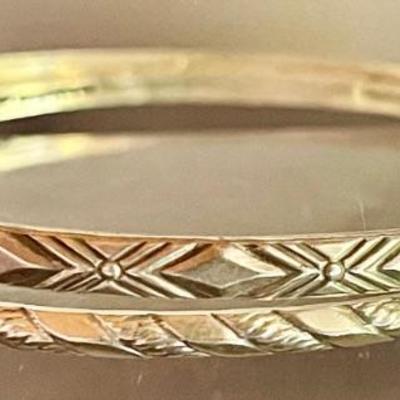 Pair Of Vintage Taxco Mexico Sterling Silver Hammered Design Bangle Bracelets - Total Weight 19 Grams 