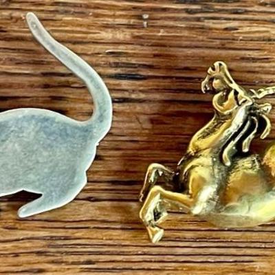 Signed Sterling Silver Cat Pin & Metropolitan Museum Of Art Mythical Unicorn Gold Tone Pendant Pin MMA