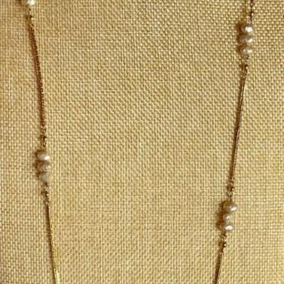 Les Bernard Gold Tone & Faux Pearl 32 Inch Necklace 