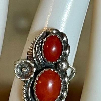 Navajo Sharon Cisco Sterling Silver & Coral Ring Size 4.5 - Total Weight 3.4 Grams 
