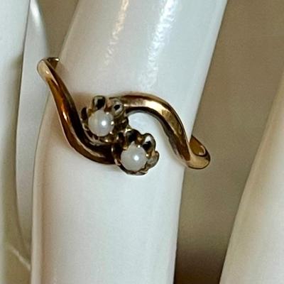 Vintage 14K Gold And Double Pearl Ring Size 6.5 - Total Weight 1.87 Grams 