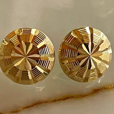 14K Gold Button Earrings -total Weight 1.82 Grams 