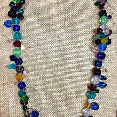 Stunning Vintage Murano Hand Blown Art Glass Bead 30 Inch Necklace