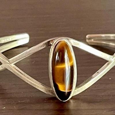 Sterling Silver & Tiger's Eye Cabochon Cuff Bracelet - Total Weight - 15.71 Grams 