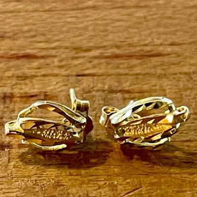 14K Gold Stud Earrings - Total Weight 1.39 Grams 