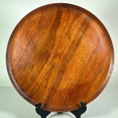 CARVED WALNUT TRAY | Round carved walnut tray, signed & dated on back - dia. 15.5 in

