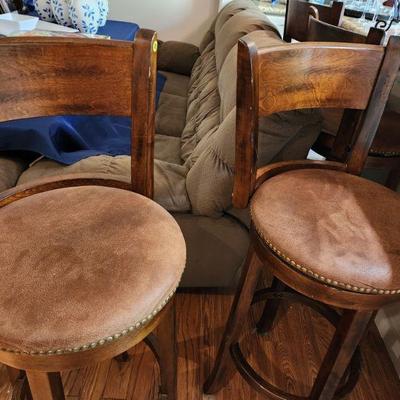 4 bar stools