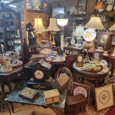 Estate sale photo
