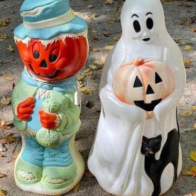 Lot 001-BH: Vintage Halloween Blow Molds

Includes:
•	Vintage Ghost Blow Mold
•	Vintage Pumpkin-Head Scarecrow Blow Mold
•	These  from...