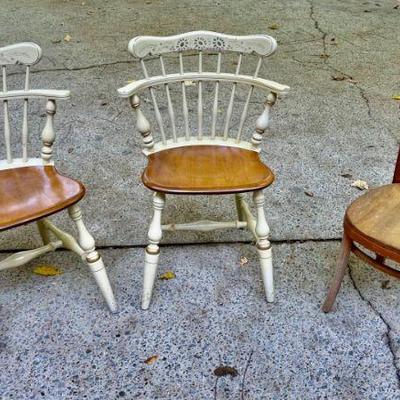 Lot 028-GAR: Wooden Chair Trio

Includes: 
•	Pair of Ethan Allen Cream-Colored Comb-Back Chairs
o	This charming set of two Windsor-style...