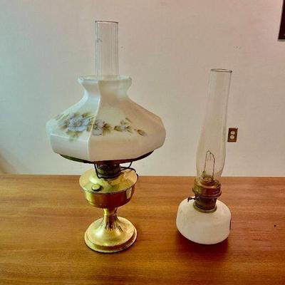Lot 037-MC: Two Vintage Lamps

Features: A charming pair of vintage lamps:

•	75th Anniversary Aladdin Hurricane lamp 
o	Aladdin Lamp...