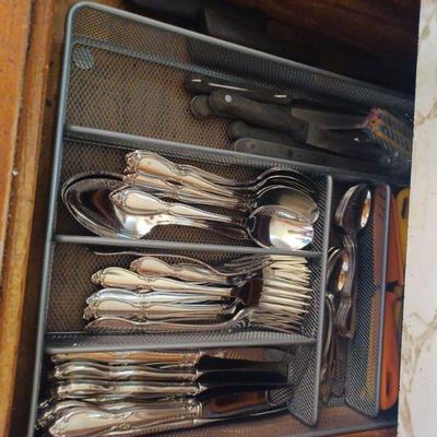 Stainless silverware