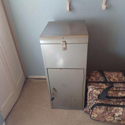 File cabinet