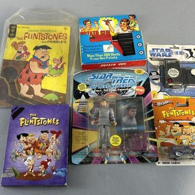 Lot 179 | Vtg Toys & More: Flintstones, Star Trek, etc
